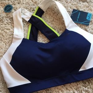 NWT- Brooks Uphold Crossback Running Bra